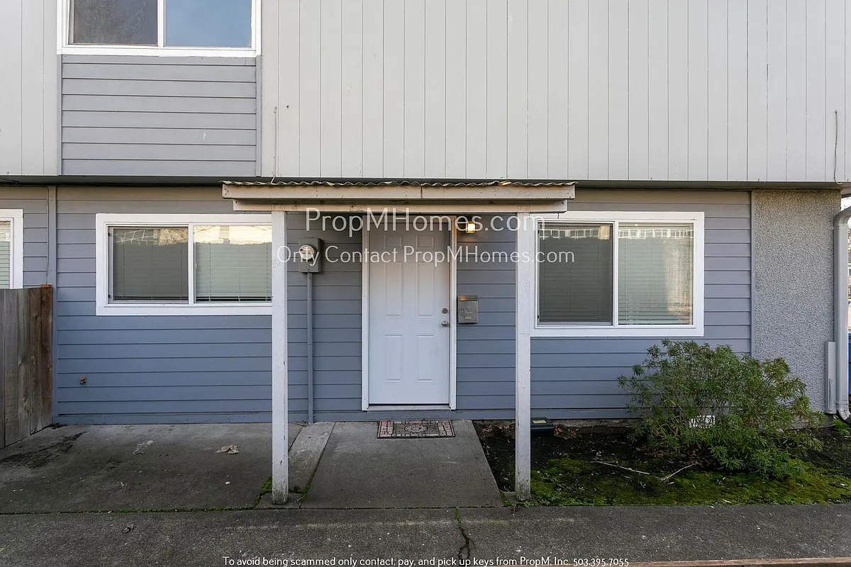 Building Photo - 3510 SE 61st Ave