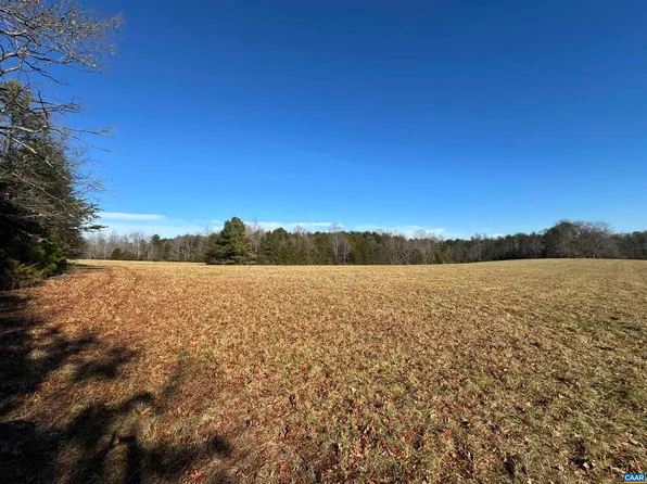 255 Nahor Manor Rd, Palmyra, VA 22963