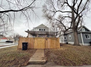 421 E 7th Ave, Mitchell, SD 57301