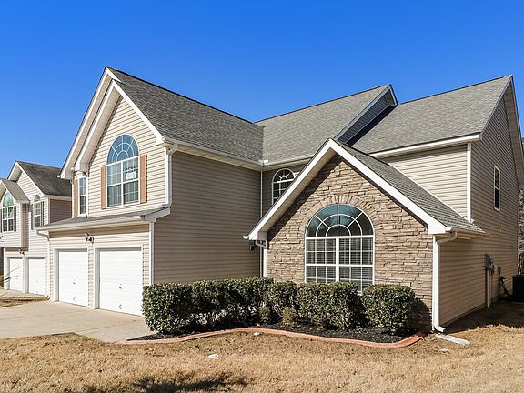 4th image of 318 Baywood Way