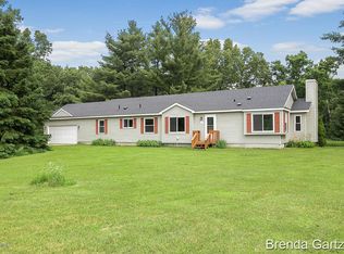 18186 W Hc Edmore Rd, Howard City, MI 49329