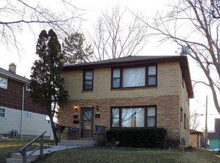 4027 N 69th St, Milwaukee, WI 53216