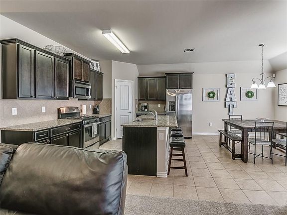 5th image of 7308 NW 149th St