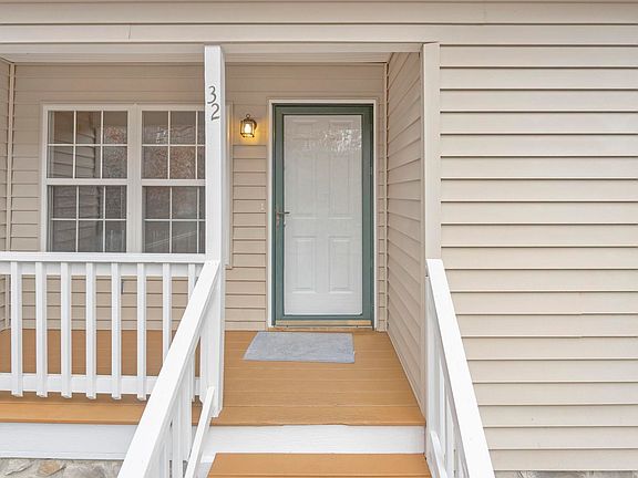 3rd image of 32 Brougham Rd