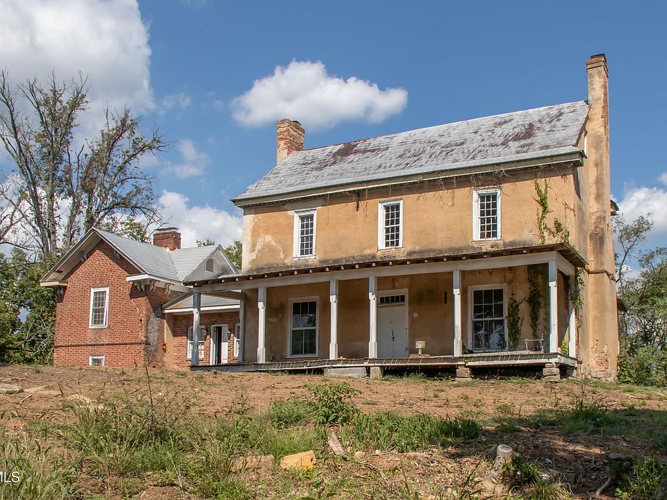 1st image of 2666 Main St