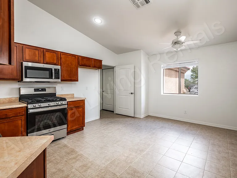 2855 N Melody St — Photo 8