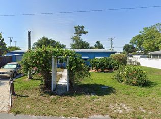 863 SE 13th St, Stuart, FL 34994