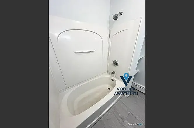 2 bed, 1000 sqft, $1,850 — Photo 3