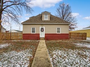 314 E Carson St, Worden, IL 62097