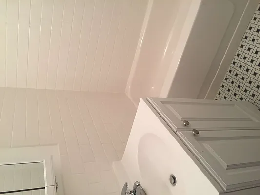 Rented by Warren T Real Estate Corp. | media 16