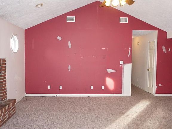 5th image of 4860 Regan Ave