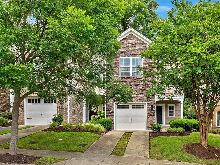 3724 Shane Point Pl — Photo 1