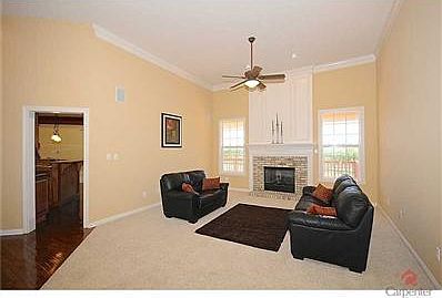 3rd image of 16401 Oak Manor Dr
