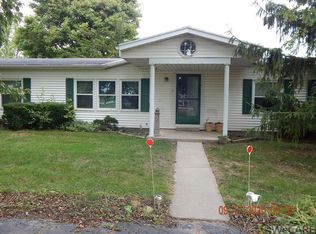 506 N Westminster St, Waynesfield, OH 45896
