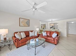 219 Fox Glen Dr APT 1203, Naples, FL 34104