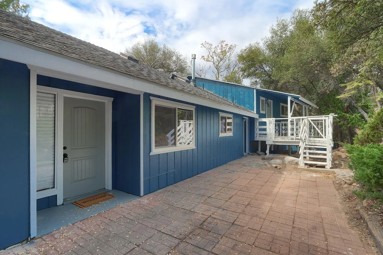 40750 Highway 49 photo 1