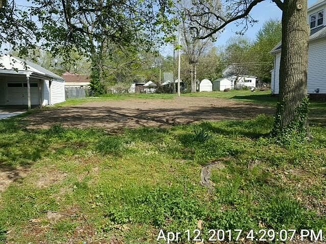 2nd image of 2322 N Fort Ave