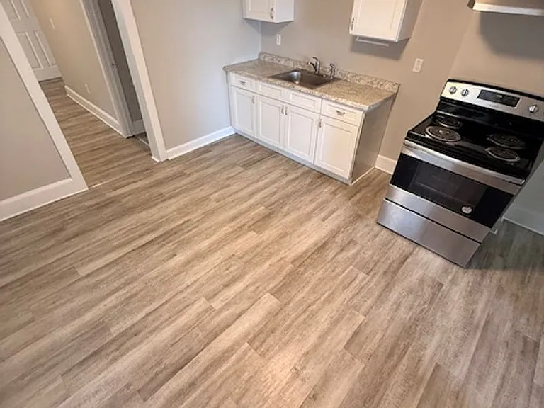 1370 Worcester St — Photo 12