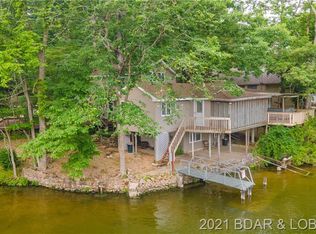 111 S Monroe St, Versailles, MO 65084