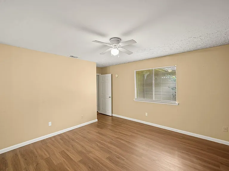 3714 Embarcadero Dr — Photo 12