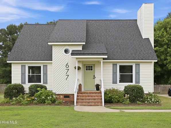 677 Davenport Farm Road, Winterville, NC 28590