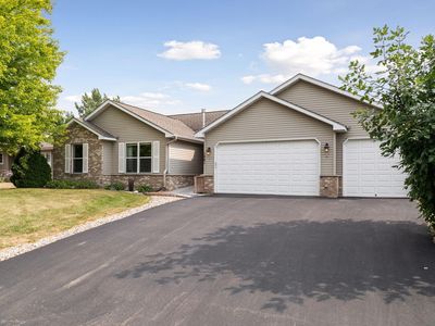 1241 Sparrow Rd, Waconia, MN, 55387