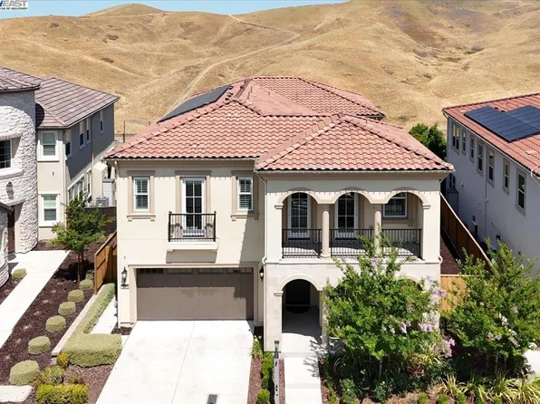 3003 Copper Peak Dr, Dublin, CA 94588
