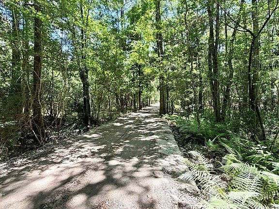 5th image of Holly Ln