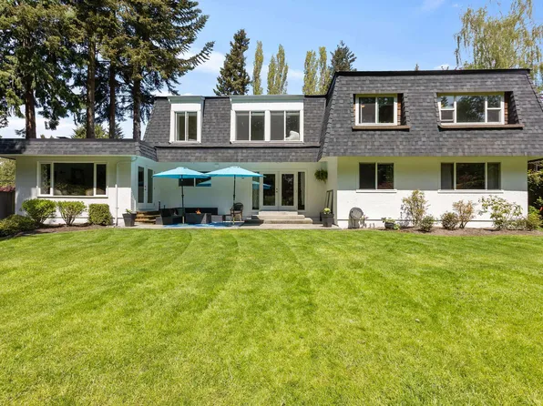 12688 23rd Ave, Surrey, BC V4A 2C7