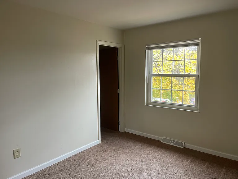 Colonial Estates — Photo 25