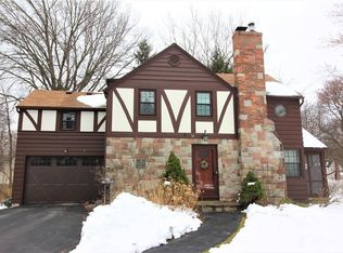 34 Branford Rd, Rochester, NY 14618