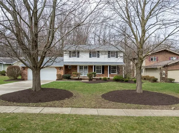 16987 Stag Thicket Ln, Strongsville, OH 44136