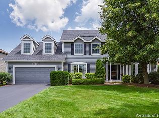 3232 Gateshead Dr, Naperville, IL 60564