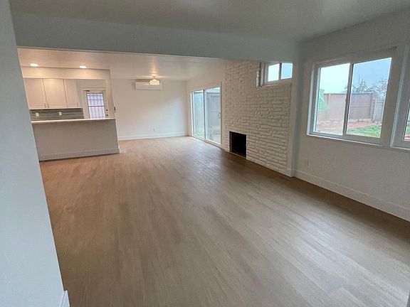 4th image of 4275 Taos Dr