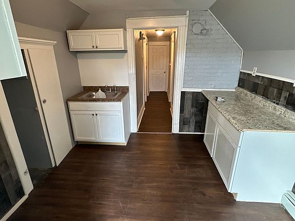 2nd image of 1325 Whitney Ave #1-3