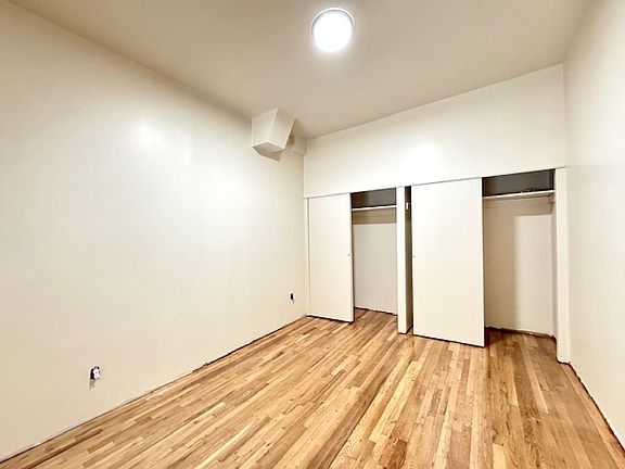 4th image of 329 E 63rd St #4