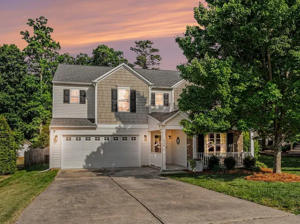 1236 Sunday Silence Dr, Knightdale, NC 27545