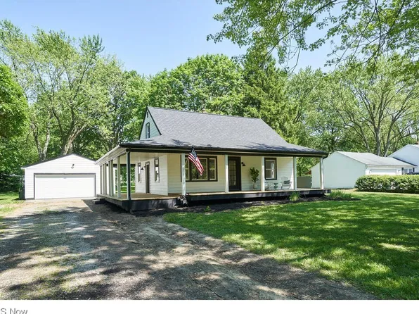 5907 Kellar Rd, Akron, OH 44319