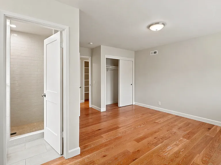 412 Kehoe Ave — Photo 17
