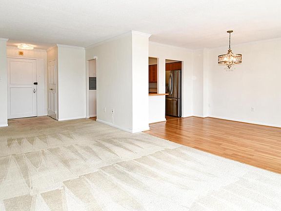 5th image of 400 Madison St APT 301