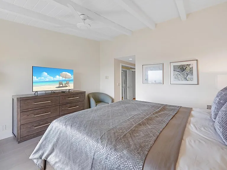 640 W Solana Cir W #18 — Photo 40