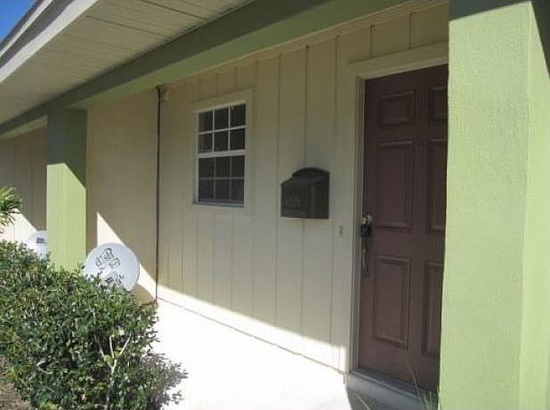 1st image of 4806 Tangerine Ave #4806