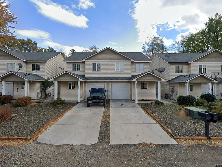 3010 N Silver St — Photo 1