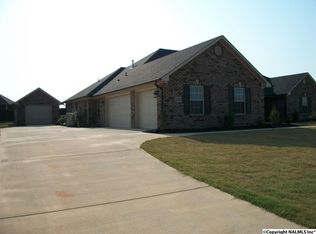 13283 Summerfield Dr, Athens, AL 35613