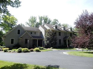 449 Twin Ridge Ln, Loveland, OH 45140