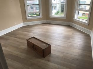 153 7th St, Salem, NJ 08079