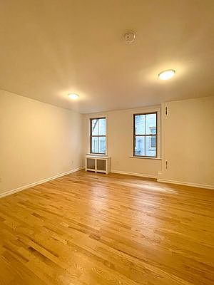1st image of 1192 1st Ave APT 4G