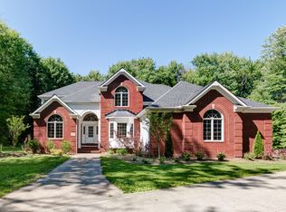 11520 Glenmora Dr, Chardon, OH 44024