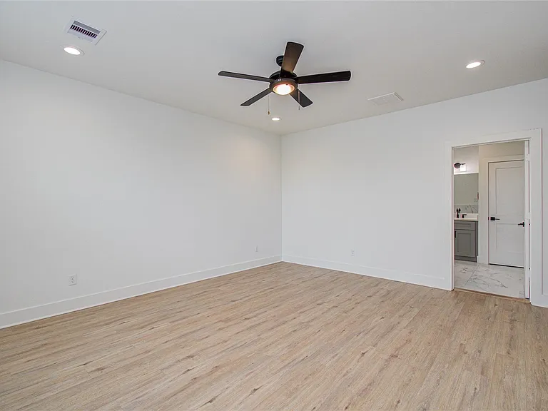 6420 Highland Pine Ln — Photo 19