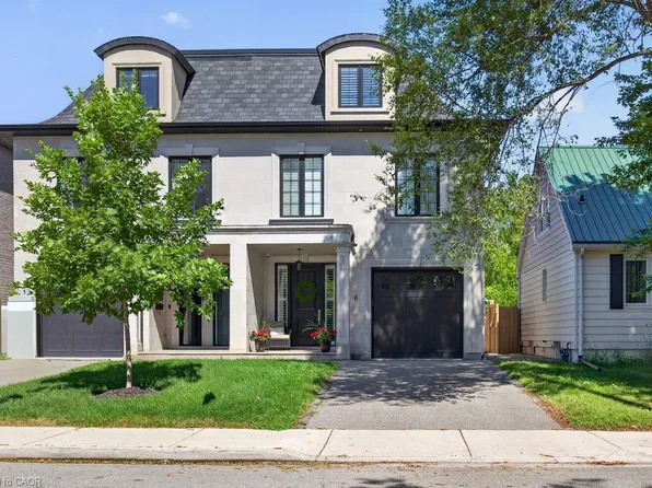 6 Iroquois Ave, Mississauga, ON L5G 1M6